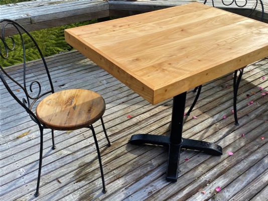 MACROCARPA CAFE TABLE: Pedestal Leg