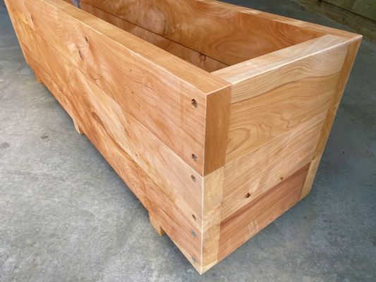MACROCARPA PATIO PLANTER BOX: 375x470x1.0M