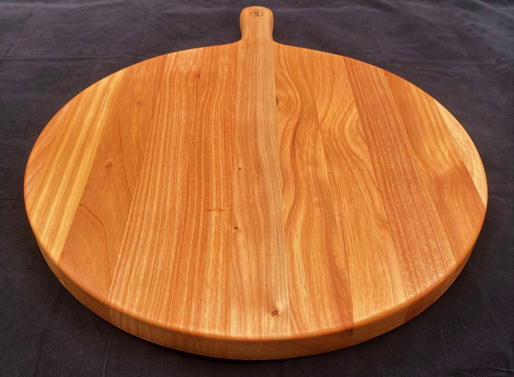 MACROCARPA SERVING BOARD: Large