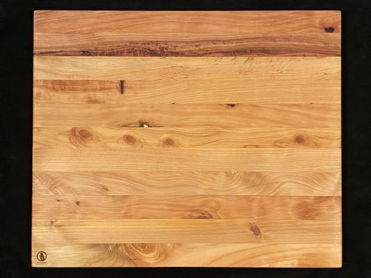 MACROCARPA CHOPPING BOARD: LARGE RUSTIC