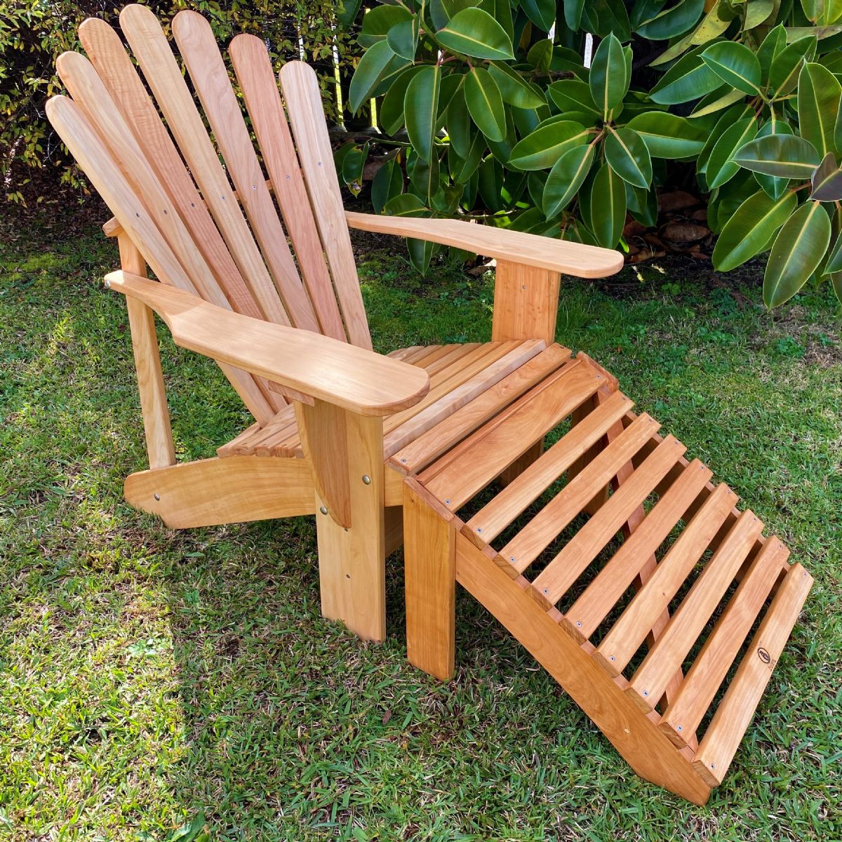 MACROCARPA CAPE COD / ADIRONDACK CHAIR: Fantail + Stool + Cover