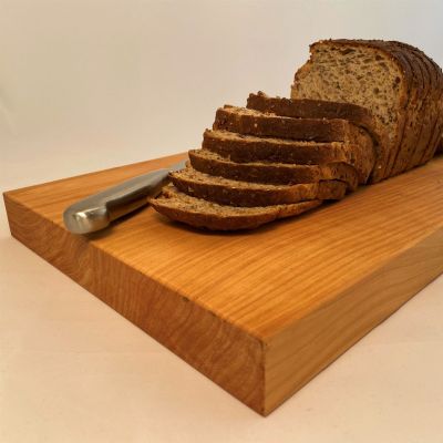MACROCARPA BREAD BOARD: Large clear + Board Conditioner