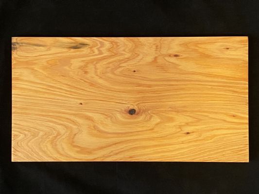 MACROCARPA KITCHEN CHOPPING BOARD: Wide Rustic + Board Conditioner