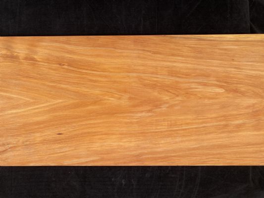 MACROCARPA KITCHEN CHOPPING BOARD: Wide Clear + Board Conditioner