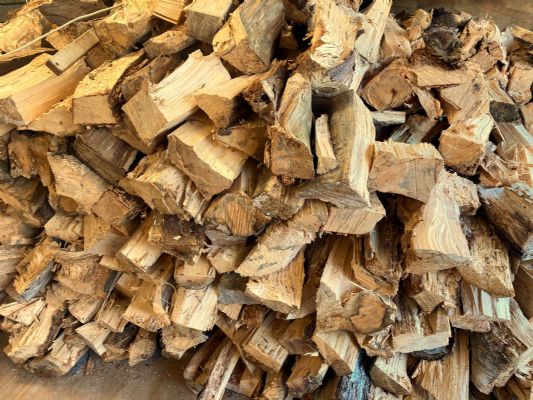 DRY PINE FIREWOOD